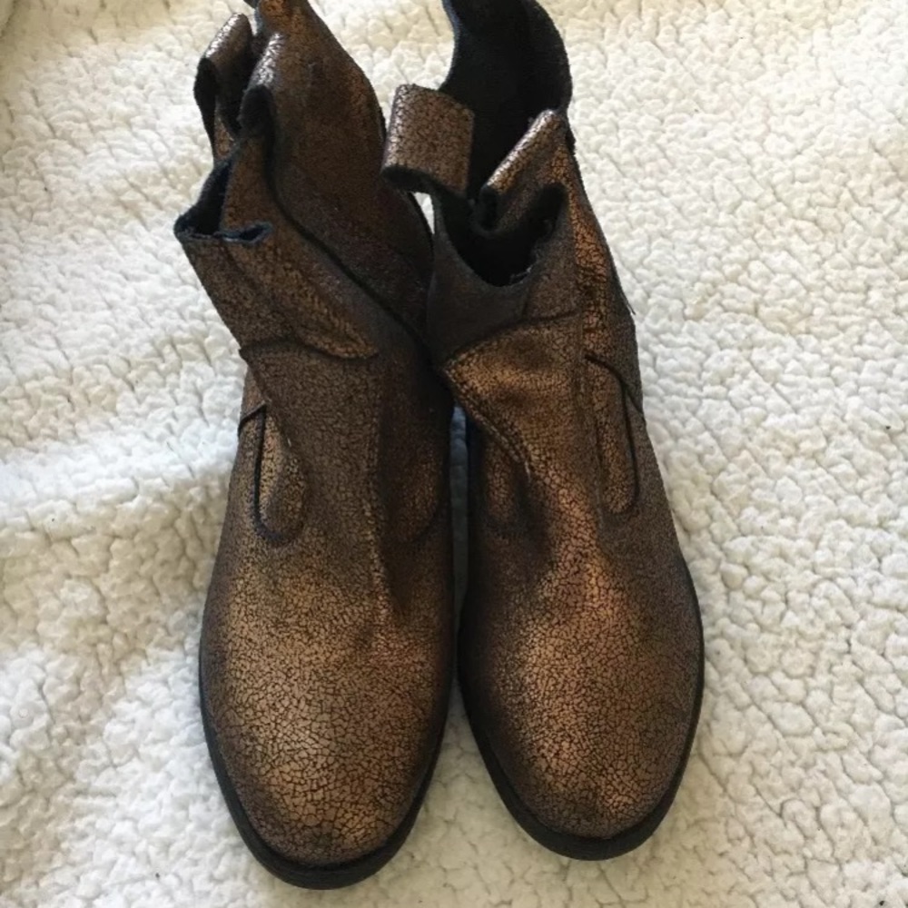 Charles David Boots